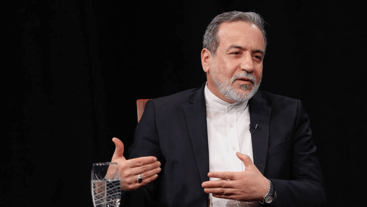 عراقچی راهی مصر شد