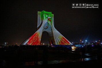 تصاویر| نورپردازی و نورافشانی به مناسبت سالگرد پیروزی انقلاب اسلامی