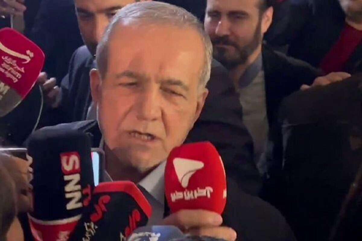 پزشکیان: از همه سینماگرانی که باوجود فشارها به جشنواره آمدند، قلباً تشکر می‌کنم