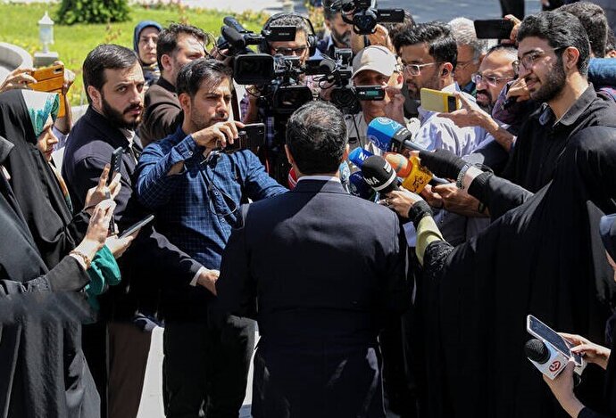 فیلم| در حیاط دولت امروز چه گذشت؛ پاسخ وزیران به خبرنگاران