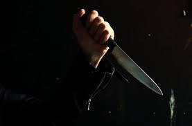 پسر وسواسی ۱۶ساله پدربزرگش را با چاقو کشت