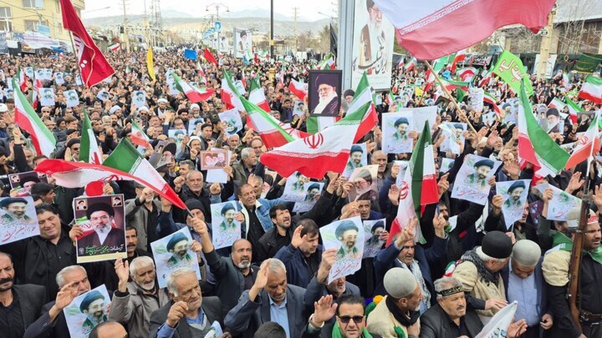 حضور وزیر ورزش در بیعت با مقام معظم رهبری