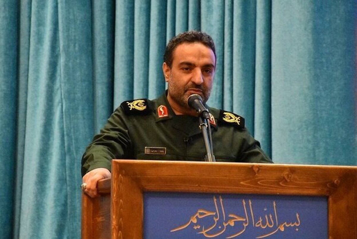 بازدید سرلشکر سلامی از نمایشگاه محله اسلامی