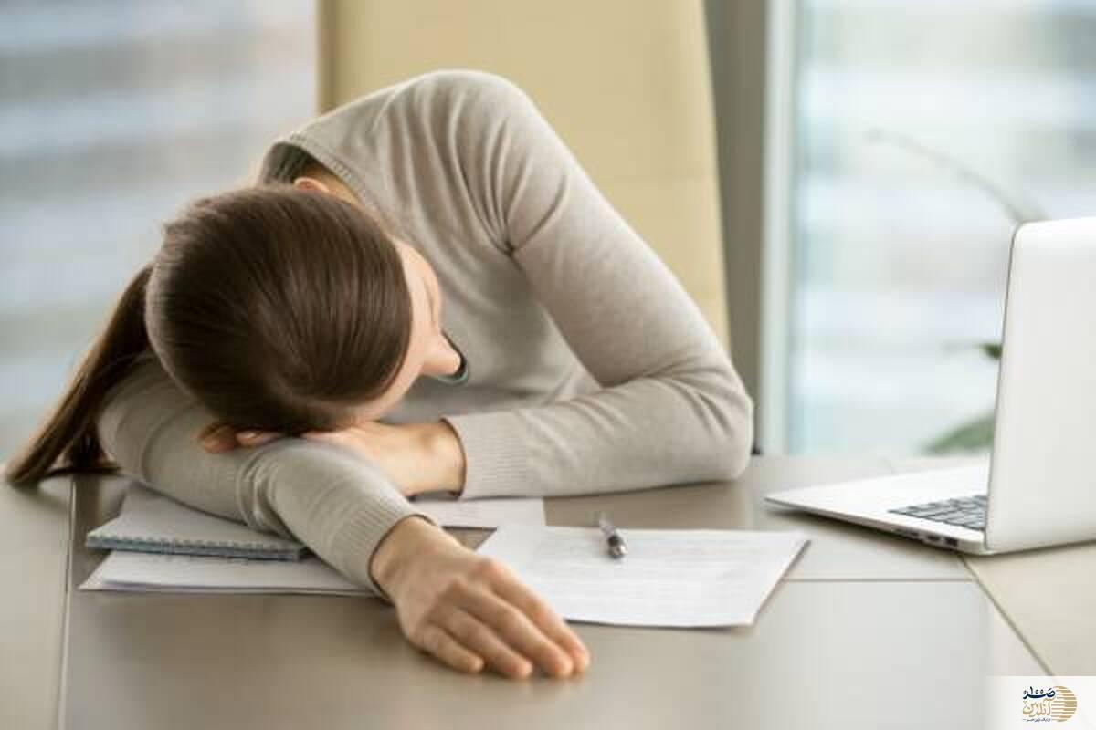 چرا چرت زدن سالمندان نشانه خطرناکی است؟