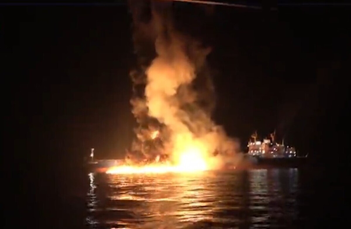 آمریکا، انگلیس و اسرائیل با هر پرچمی در لیست سیاه عبور از تنگه هرمز قرار دارند