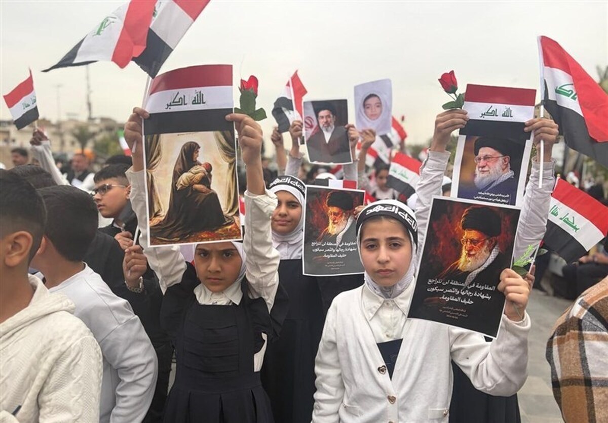 دیدار سخنگوی دولت با خانواده شهدای مدرسه دخترانه میناب