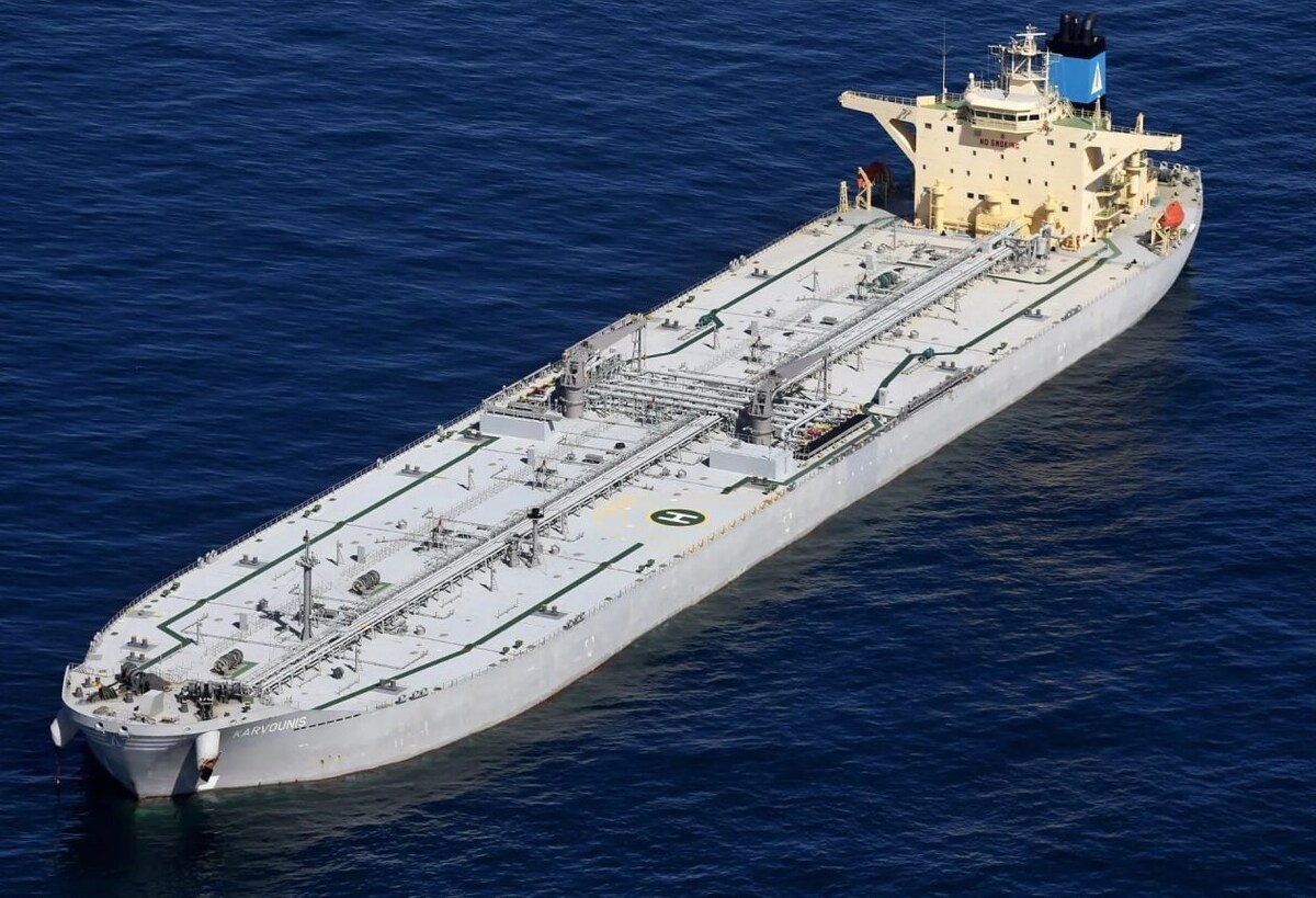 عکسlسردار تنگسیری: حمله به خارک معادله نرخ انرژی را در جهان دگرگون می‌کند