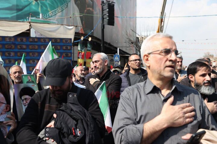 حضور انبوه مردم برای ادای احترام و تشییع شهدایشان+ فیلم و عکس