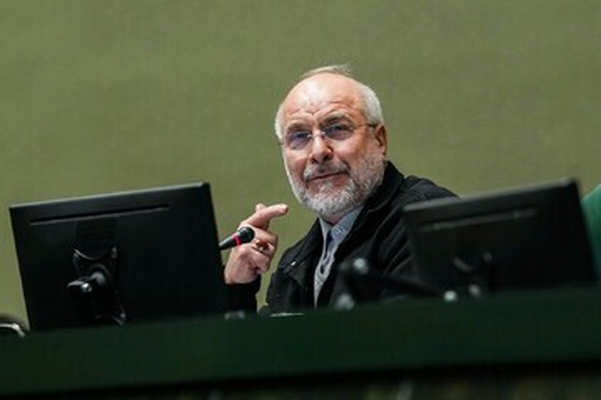 عكس/ قالیباف در كنار پدر