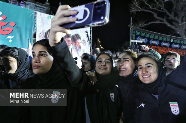 استقبال از تیم ملی فوتبال بانوان در تبریز