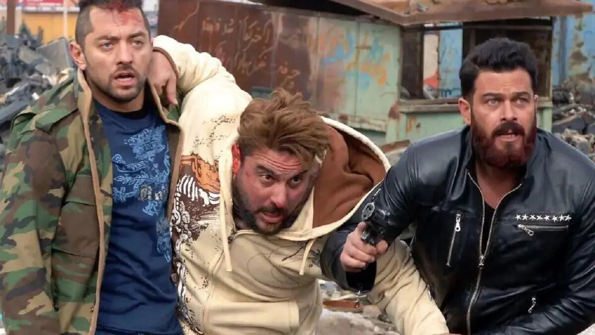 عکس| محسن کیایی، سحر دولتشاهی و بهرام رادان روی فرش قرمز جشنواره فجر