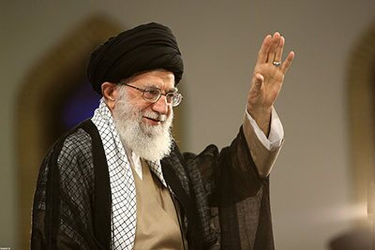 عکس | تصویری جالب از حضور رهبر انقلاب در سعدیه شیراز