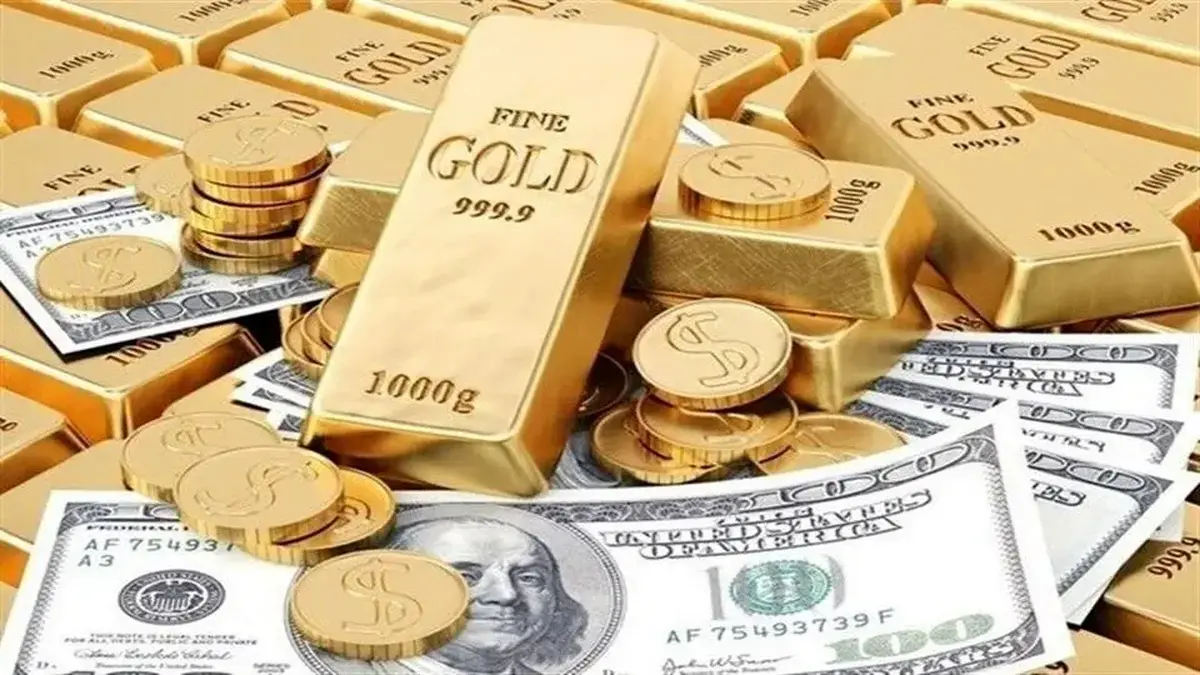 دلار، طلا را به عقب نشینی وا داشت