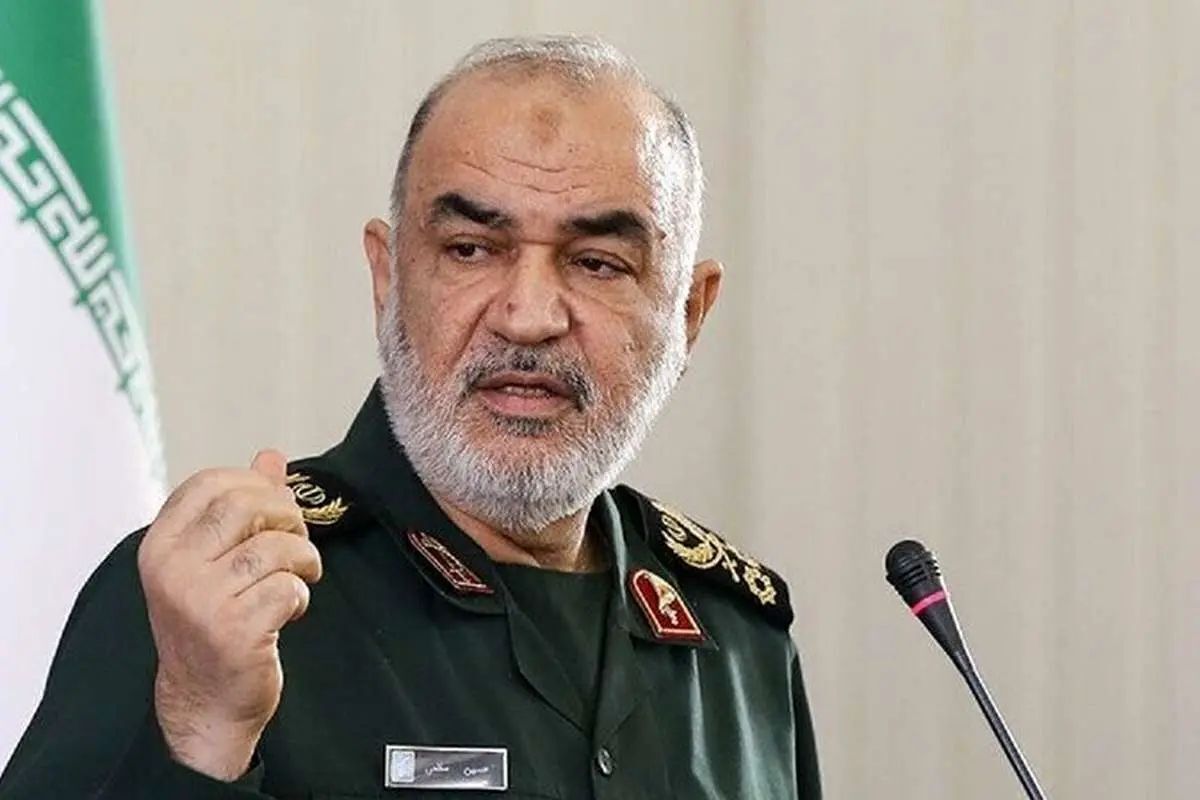 رئیس‌جمهور آمریکا می‌خواهد ملت ایران را ناامید کند
