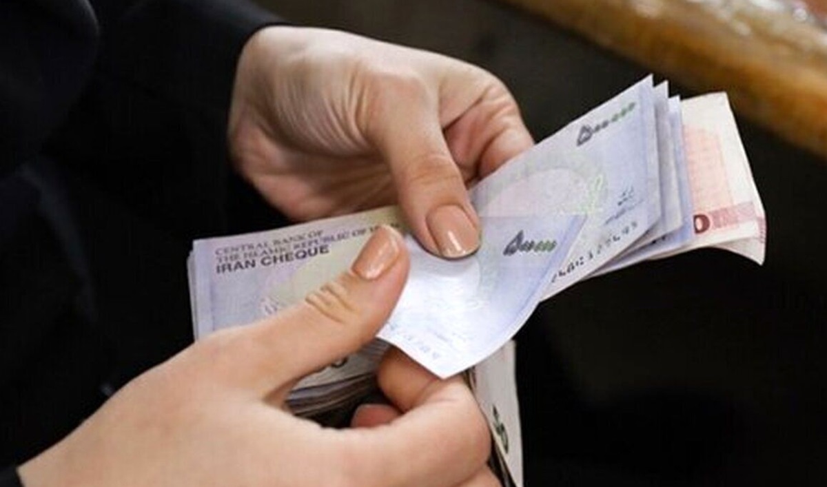پرداخت حقوق مبتنی بر عملکرد در سه دستگاه دولتی