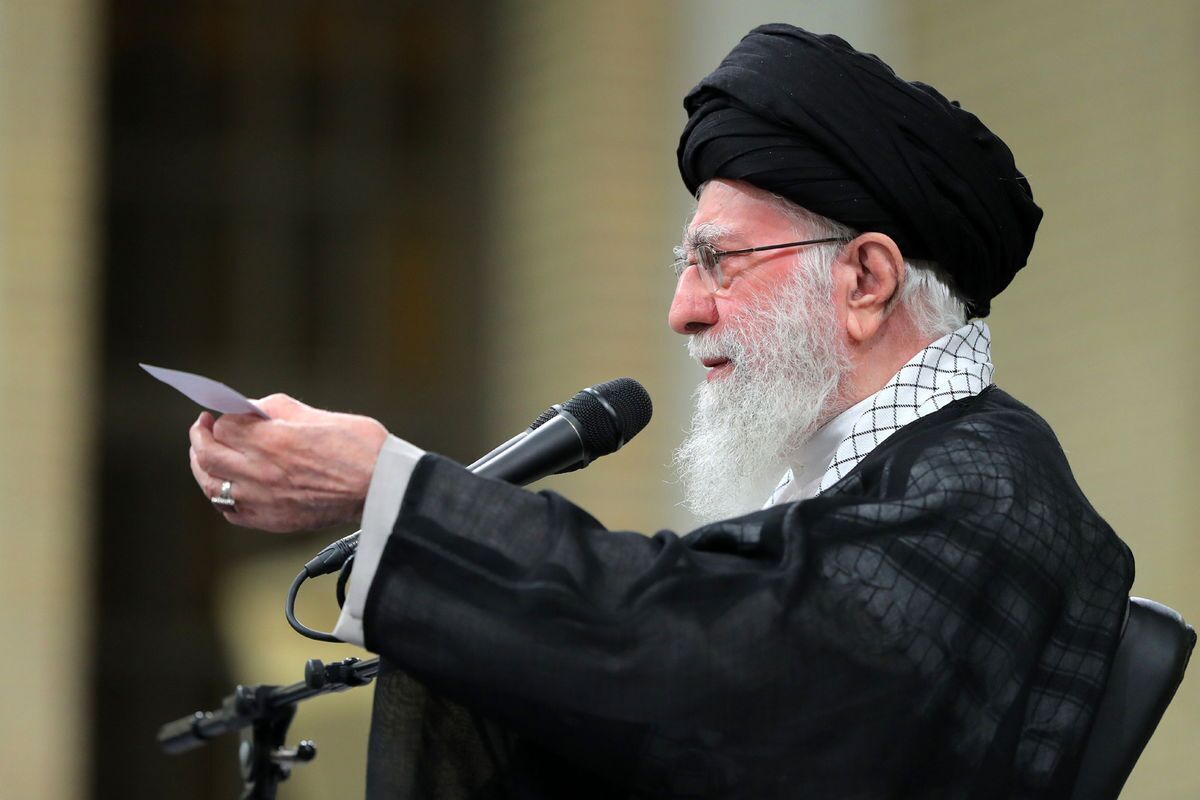 رهبر انقلاب: انقلاب اسلامی ایران، دنیای غرب را غافلگیر کرد؛ طرح آمریکا در موضوع هسته‌ای ضد «ما می‌توانیم» است