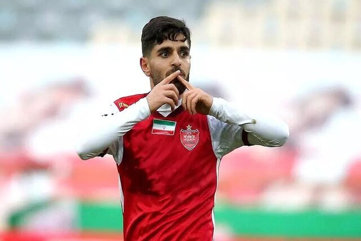 عمری فصل بعد بازیکن پرسپولیس است