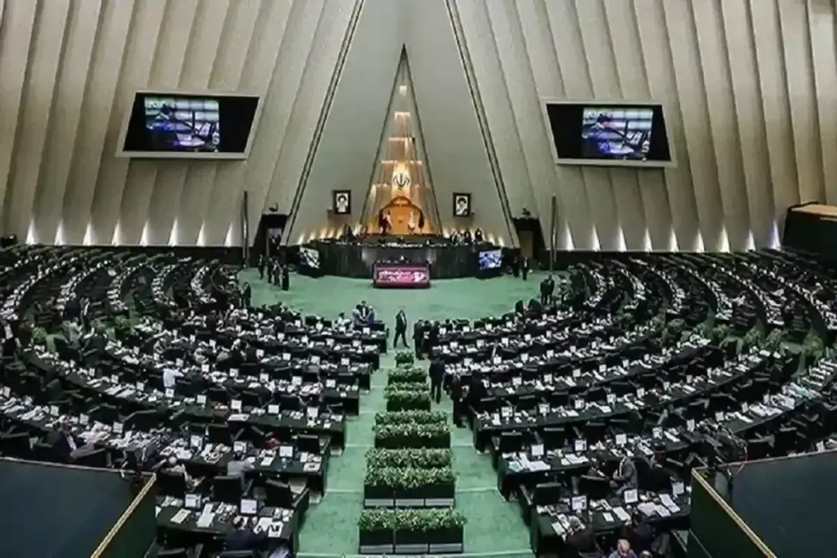 انصاری: مجلس در لایحه منع خشونت تغییرات اساسی داده است