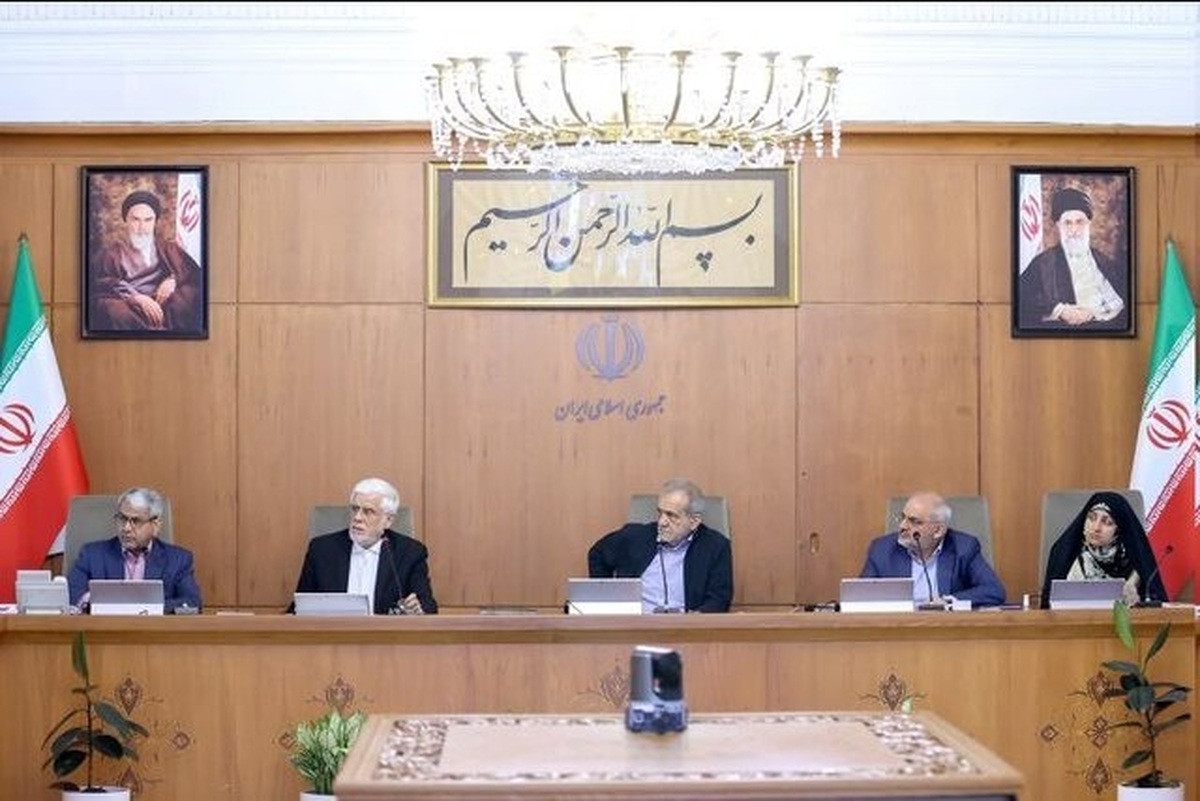 پزشکیان دستور رفع مشکلات سرمایه‌گذاران را صادر کرد
