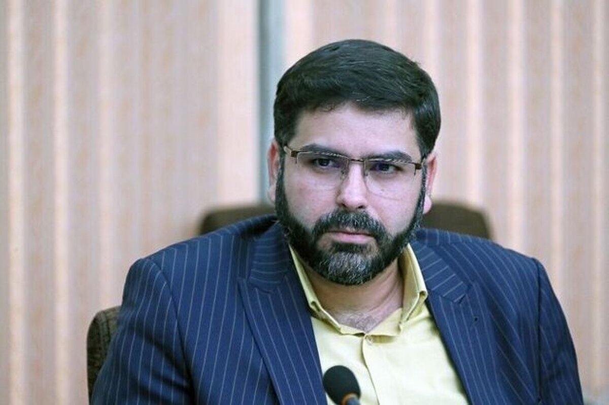 مشاور عراقچی: غنی‌سازی اورانیوم خط قرمز ماست
