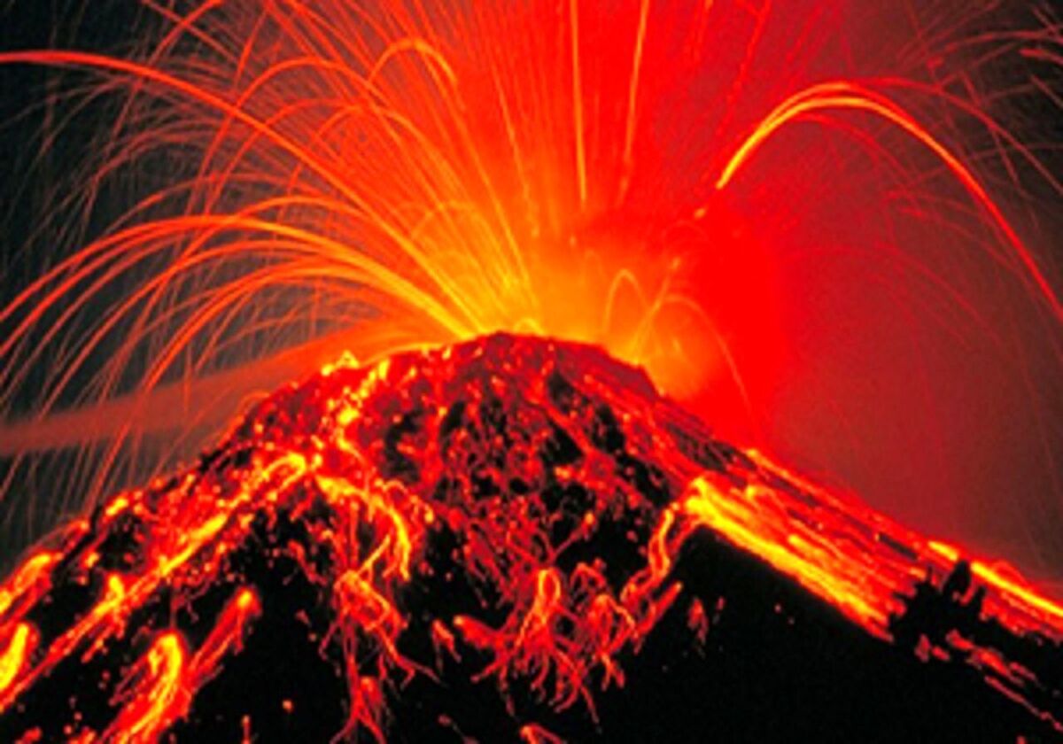 فیلم | فوران آتشفشان «کانلائون» فیلیپین