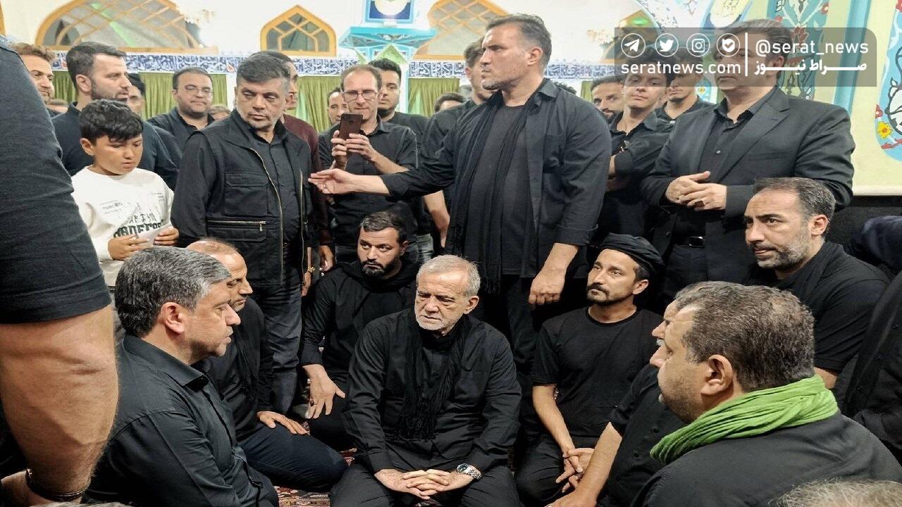 عکس | حضور رییس جمهور در مراسم شام غریبان در اردبیل