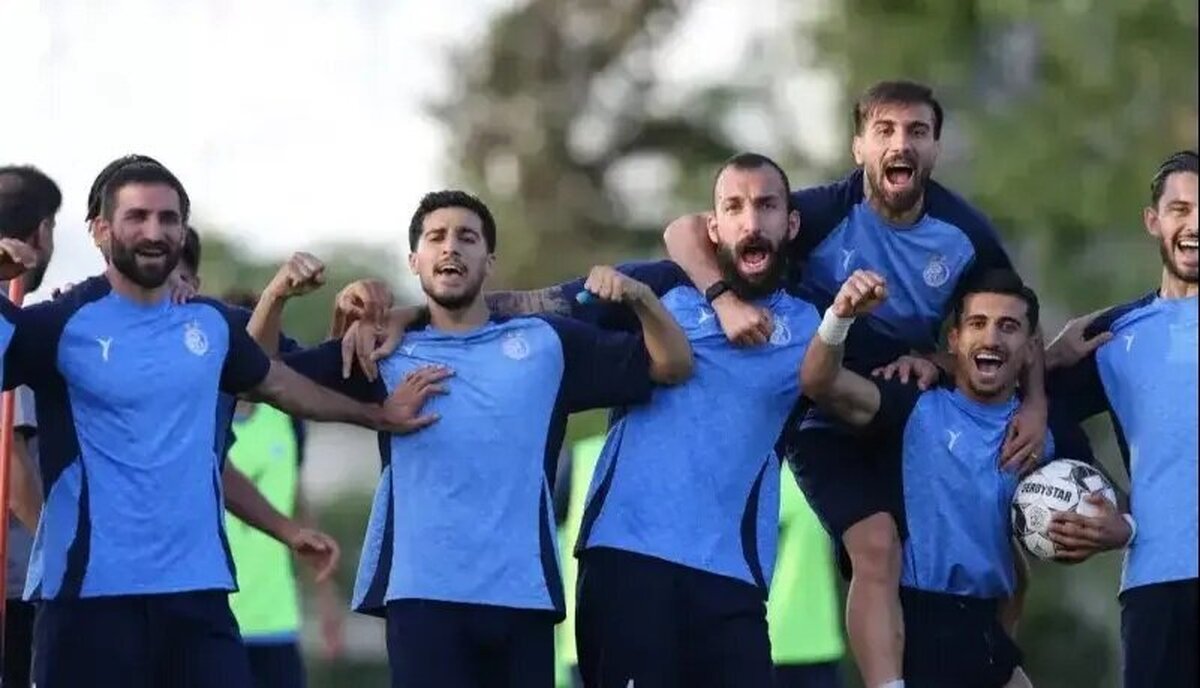 پیشکسوت استقلال سر پیتزا خوردن با پورحیدری درگیر شد