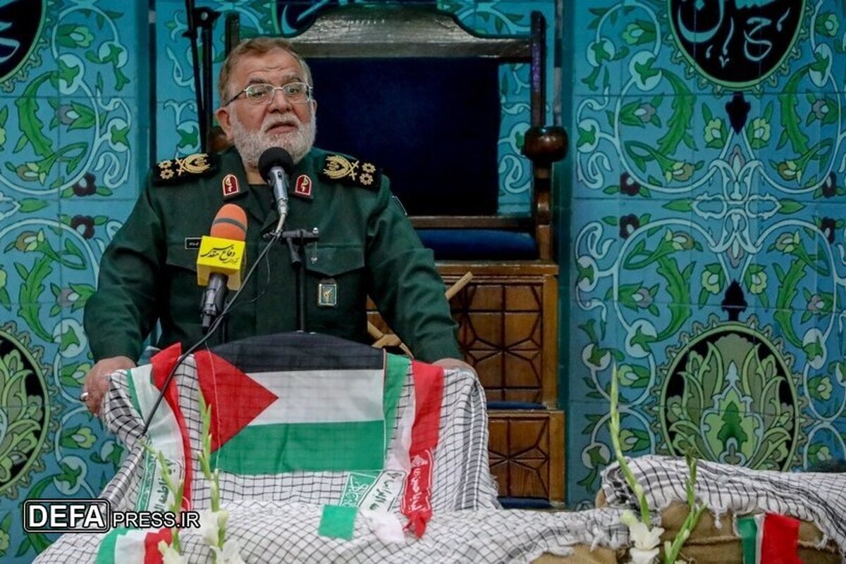 سرلشکر ایزدی: توان موشکی نیروهای مسلح توان دفاعی ملت ایران است