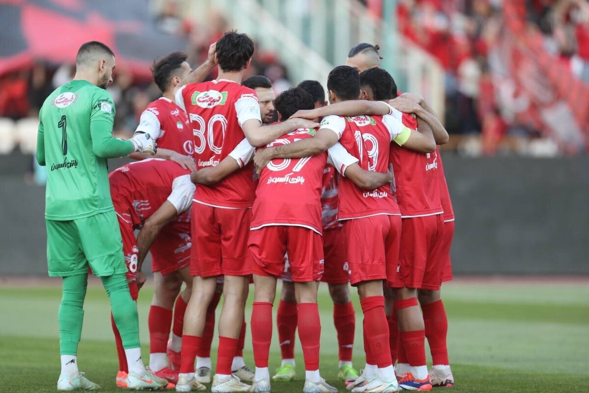 رونمایی از ۲ گزینه خارجی پرسپولیس برای دفاع راست