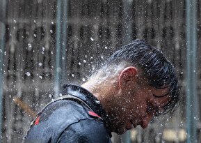 تصاویر | آتش سوزی انبار کفش