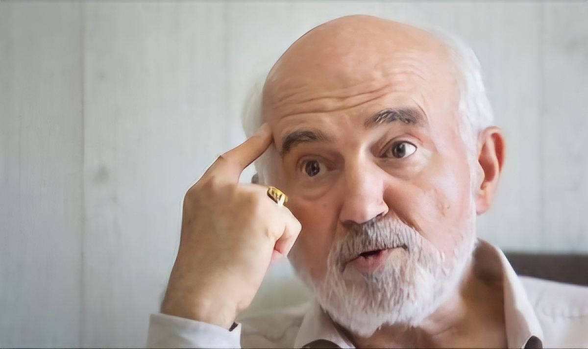 احمد توکلی دچار سکته قلبی و در بیمارستان بستری شد