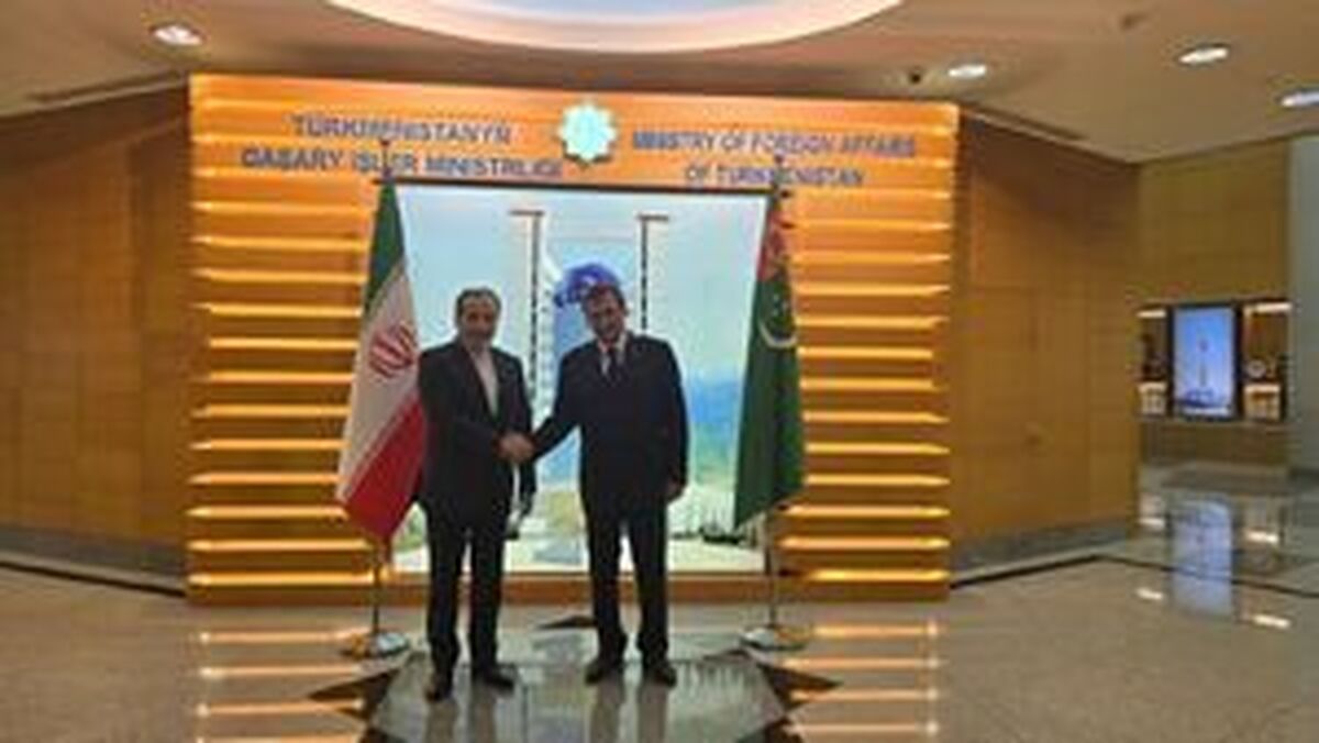 رایزنی عراقچی با وزیر خارجه ترکمنستان