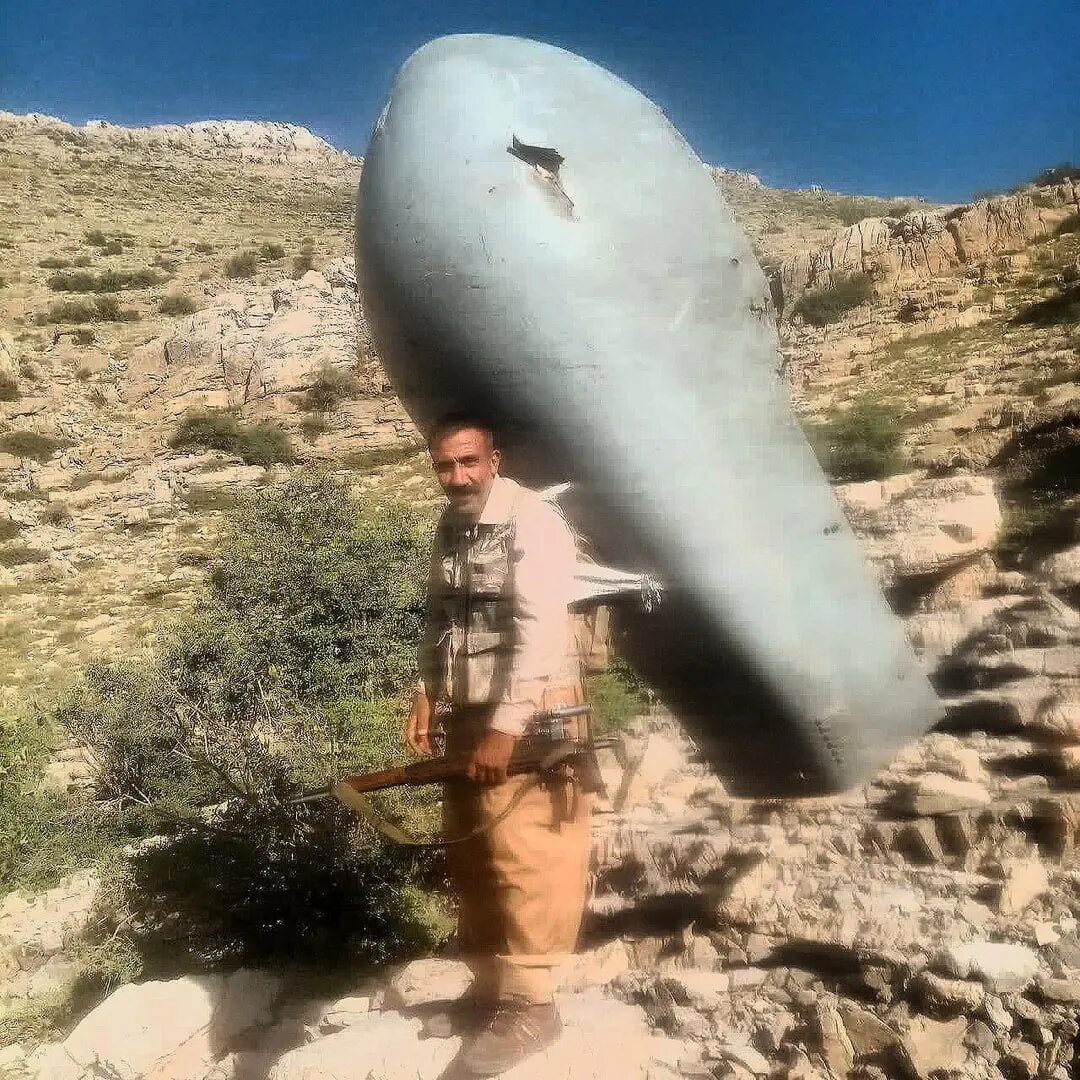 مرد روستایی لُر پهپاد اسرائیلی شکار کرد/ عکس
