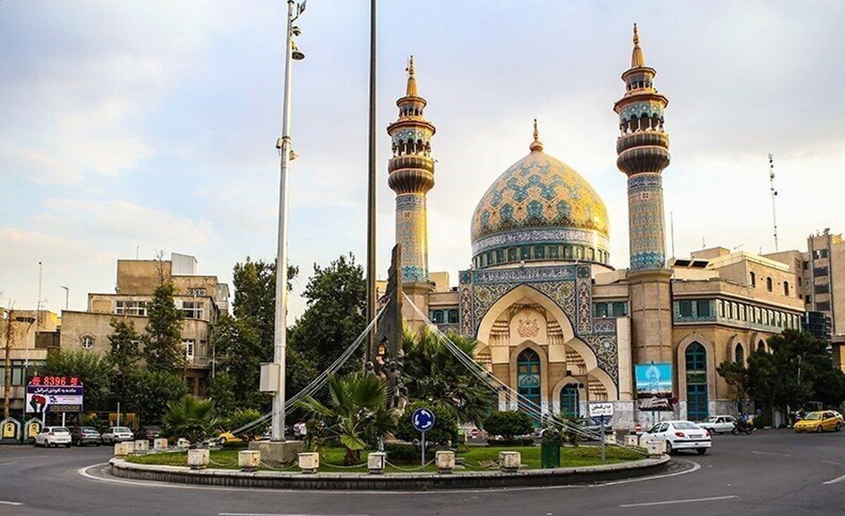 اکران دیوارنگاره جدید میدان فلسطین