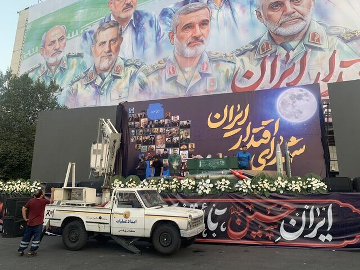 وداع مردم تهران با قهرمانان مقاومت
