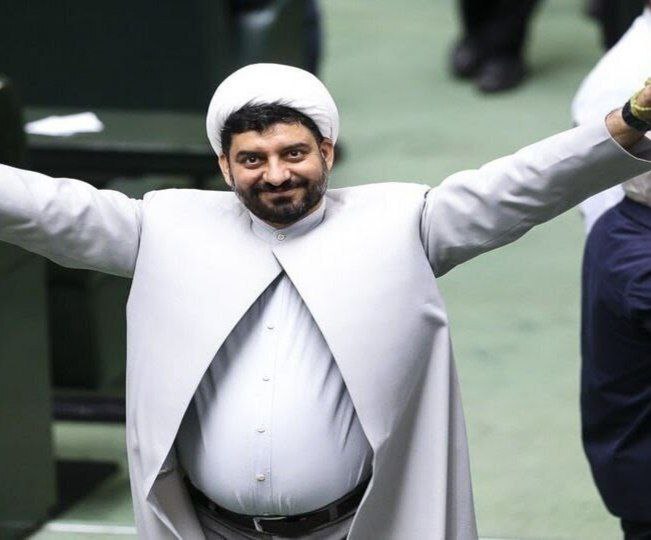 حکم قالی باف برای فردی که کفیل ضارب معاون وزیر صنعت شده بود!  + عکس