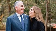 همسر رضا پهلوی چرا عقده گشایی می کند؟