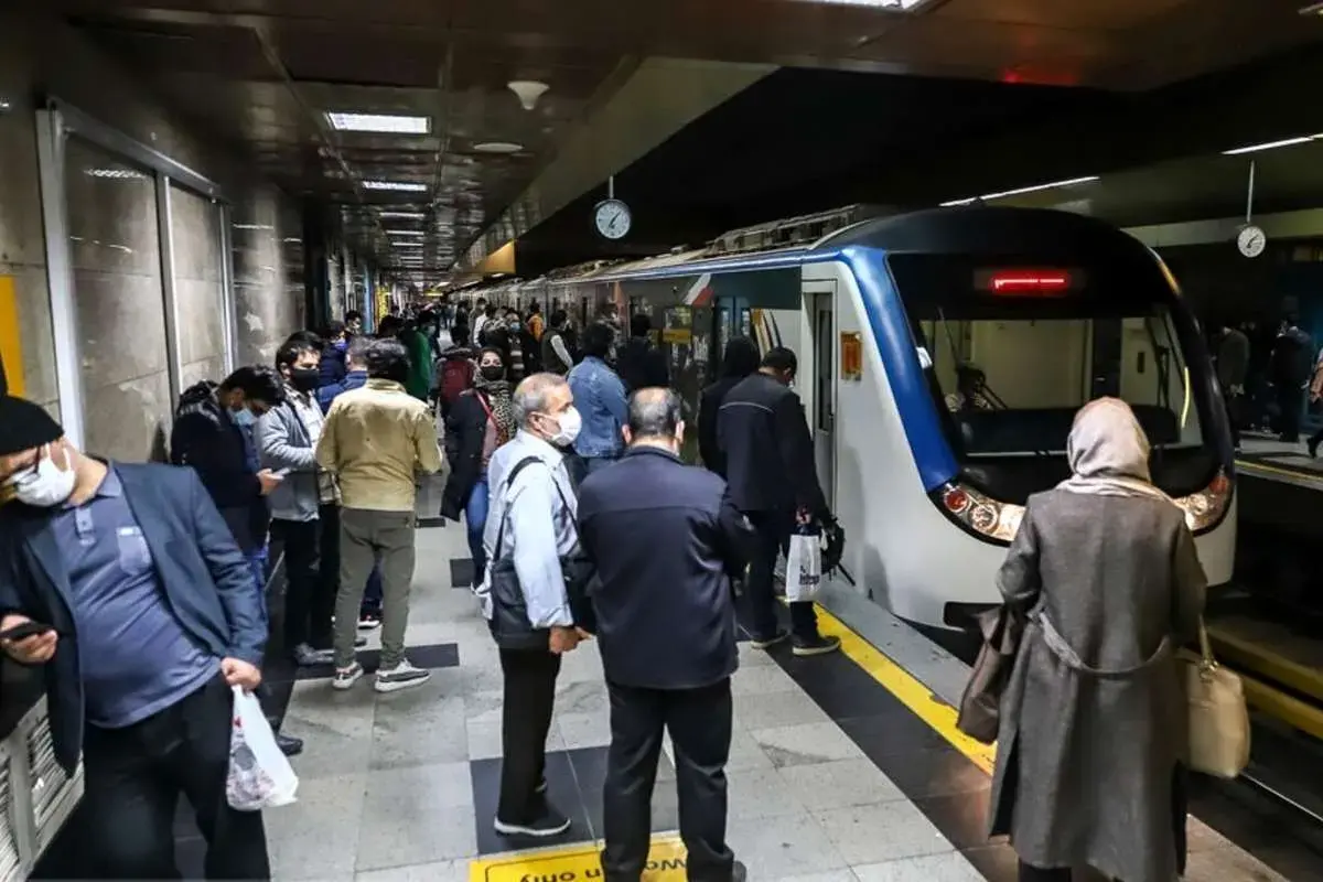 سرقت کارت‌های بانکی در مترو با شگردی ساده