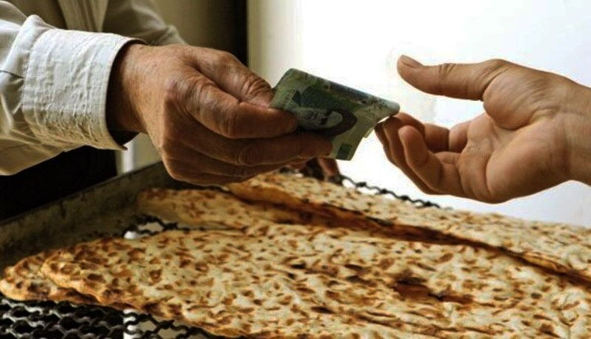 لزوم ارائه یارانه و کارت نان به مردم