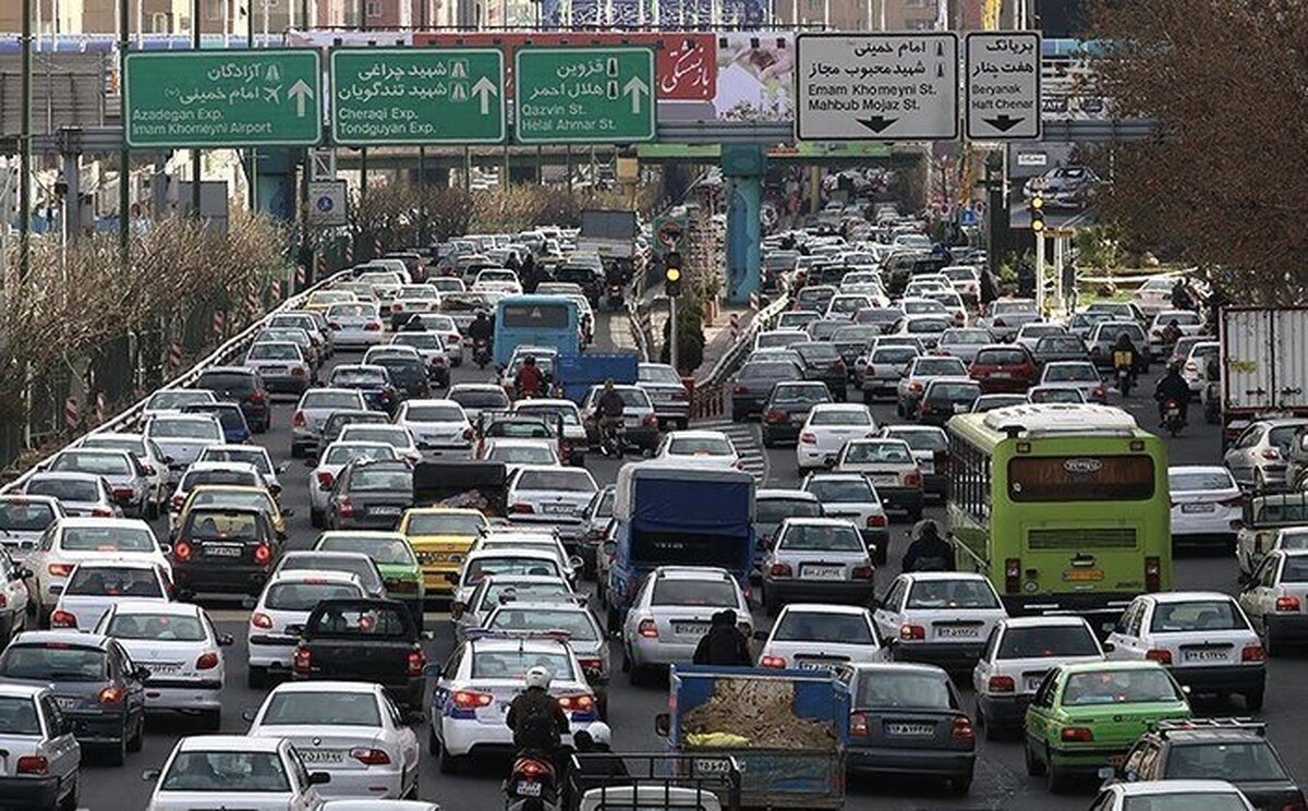 ترافیک پرحجم صبحگاهی در معابر و بزرگراه‌های تهران