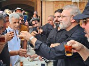 فیلم | حضور لاریجانی در مسیر اربعین