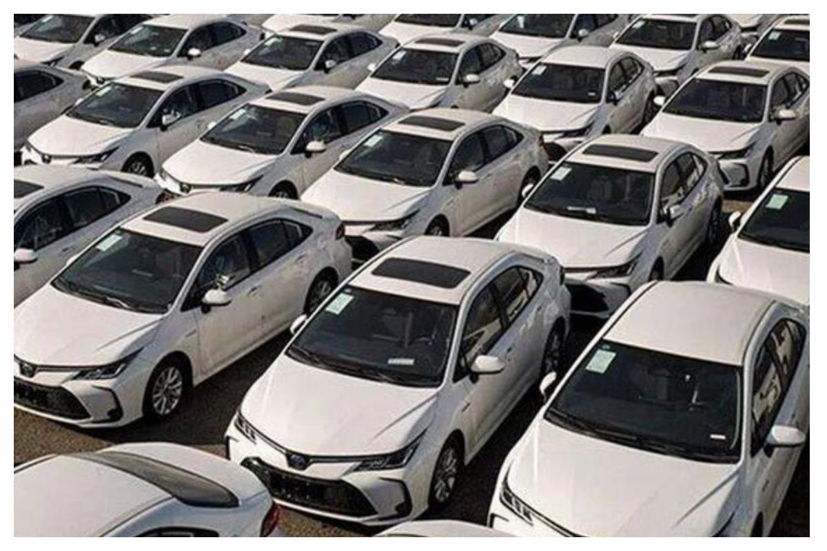 وزیر صمت پای کاهش تعرفه واردات خودرو ایستاده است؟