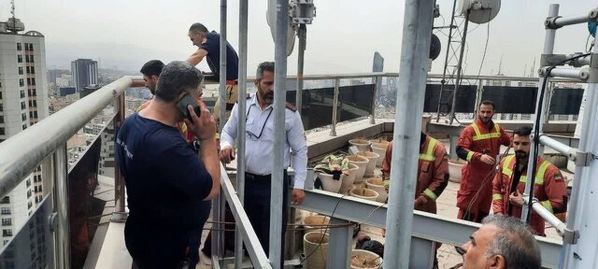 یک کشته و یک مصدوم بر اثر سقوط بالابر در خیابان ولیعصر