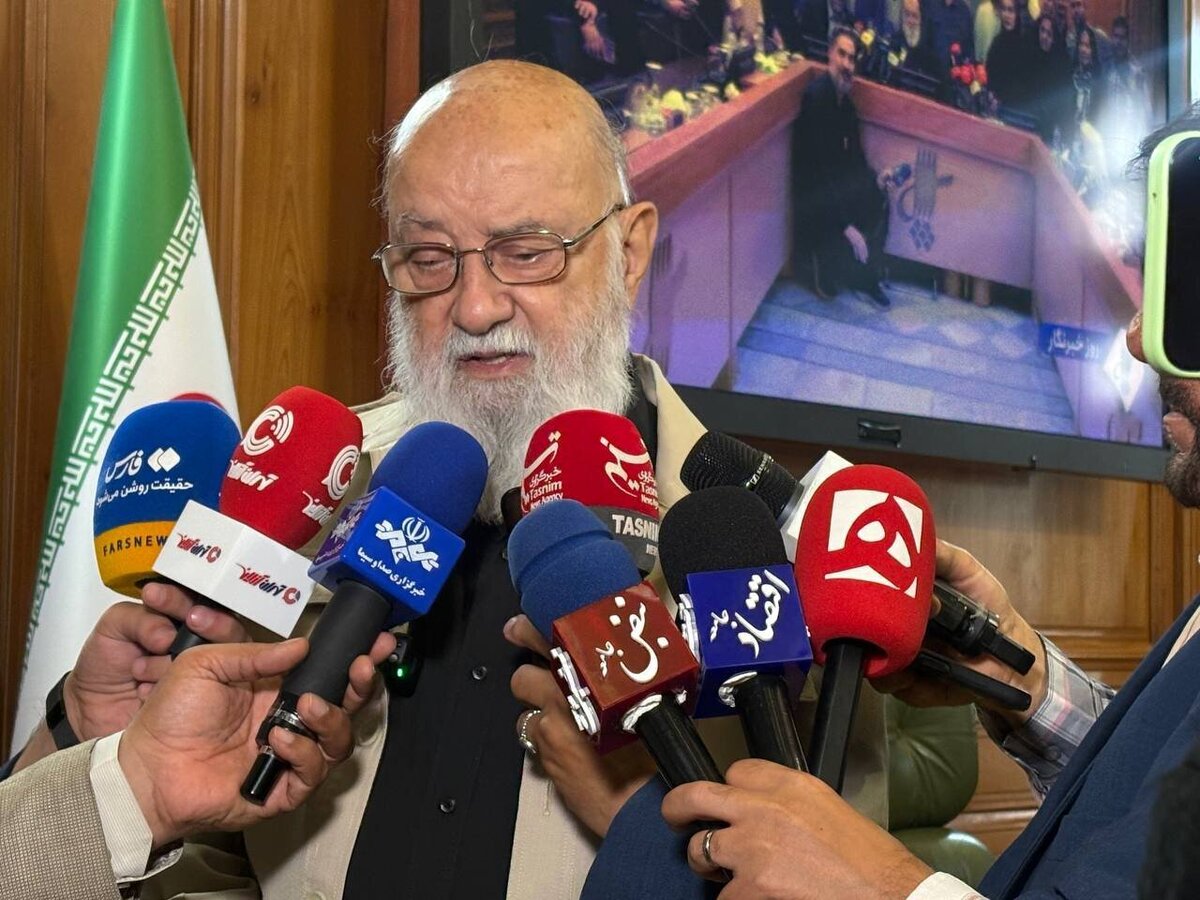گلایه چمران از شرکت ارتباطات برای نصب دکل ها