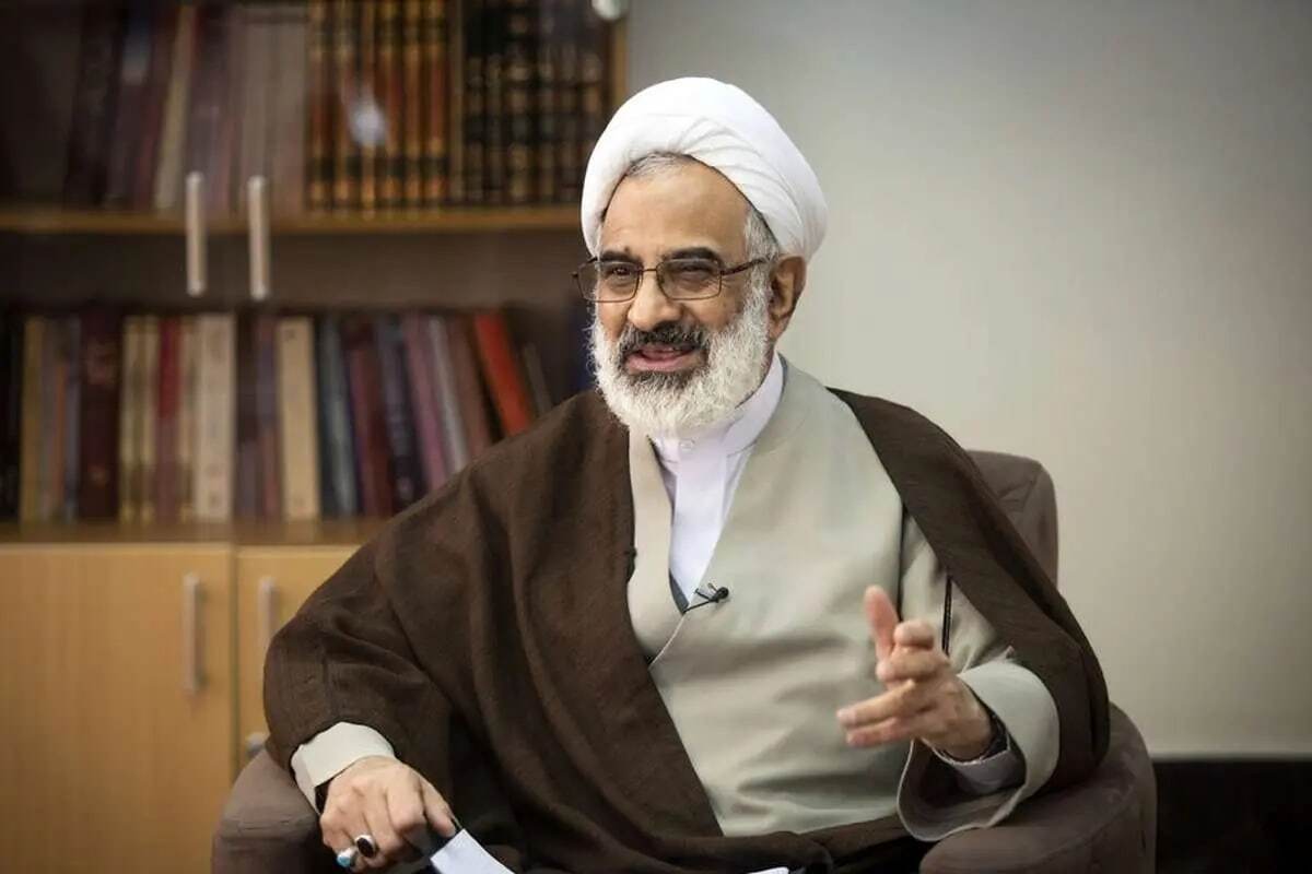 هرگز اجازه نخواهیم داد که دست دشمنان‌ به ولی فقیه‌مان برسد