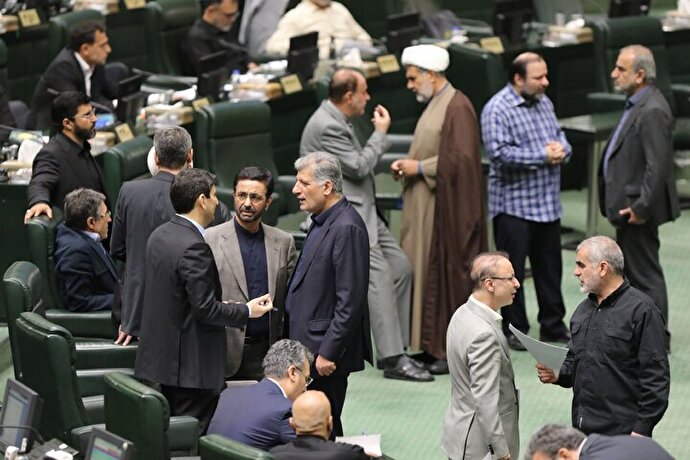 فیلم | قدردانی مجلس از وزارت ارتباطات بابت موفقیت فضایی «ناهید ۲»