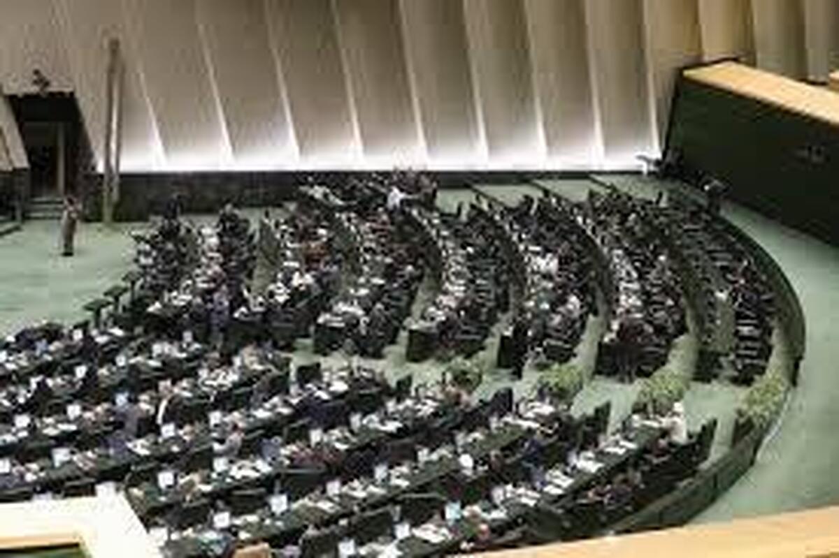 انتقاد تعدادی از نمایندگان مجلس از عملکرد هیئت رئیسه
