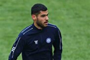 آزاد نبودم که پرسپولیس یا استقلال را انتخاب کنم