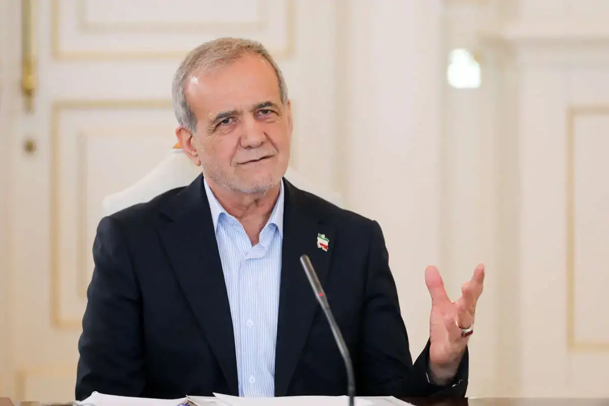 پزشکیان: مأمور پیگیری تأکیدات رهبر انقلاب در مورد چین هستیم