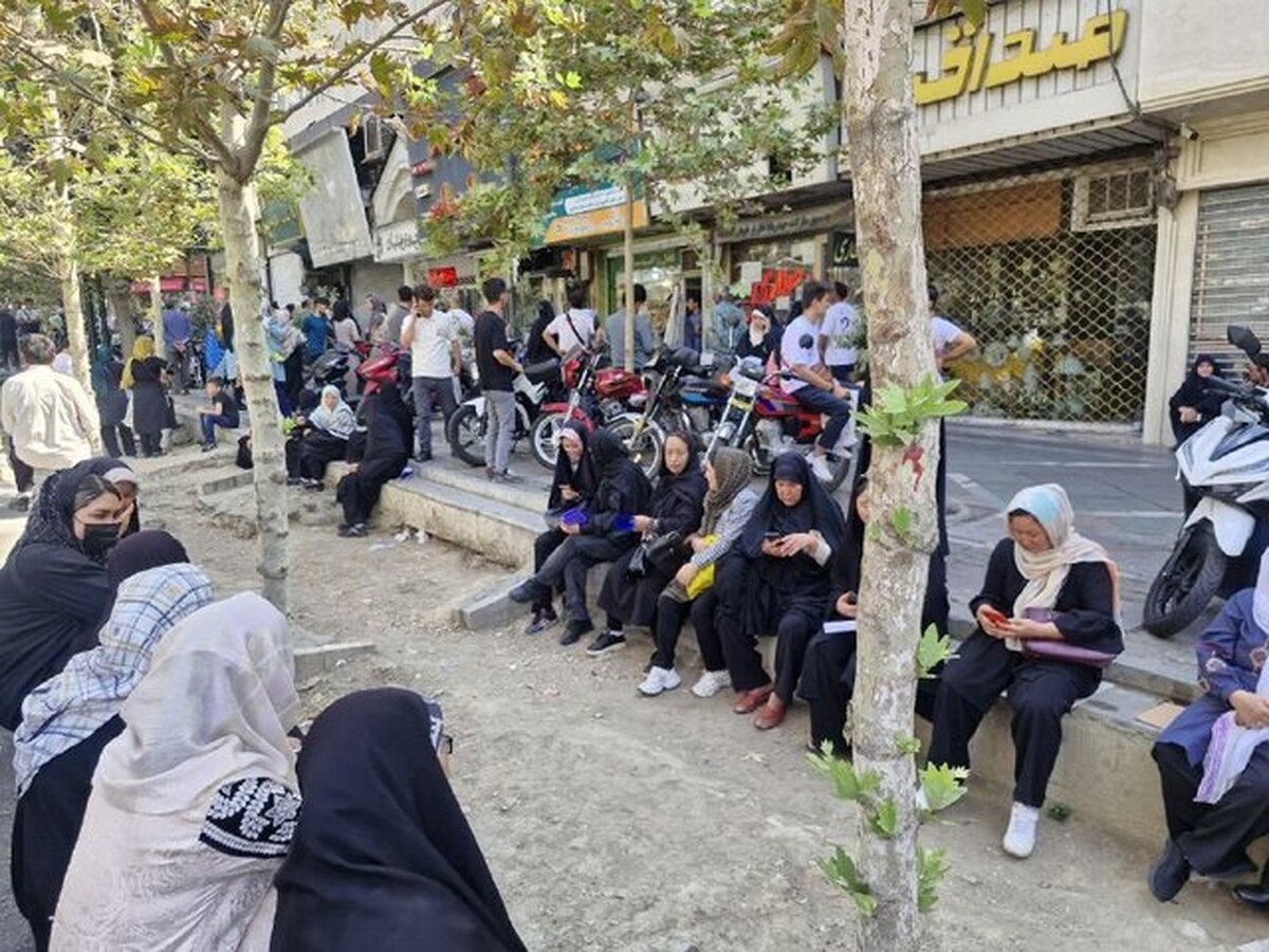 ماجرای ازدحام اتباع افغان در مقابل پلیس مهاجرت + تصاویر